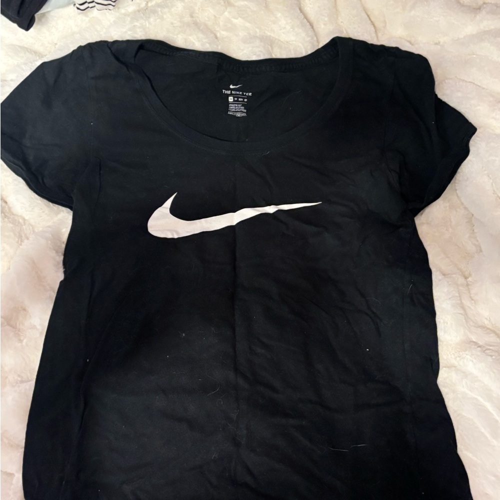 Nike Women's Black T-Shirt
